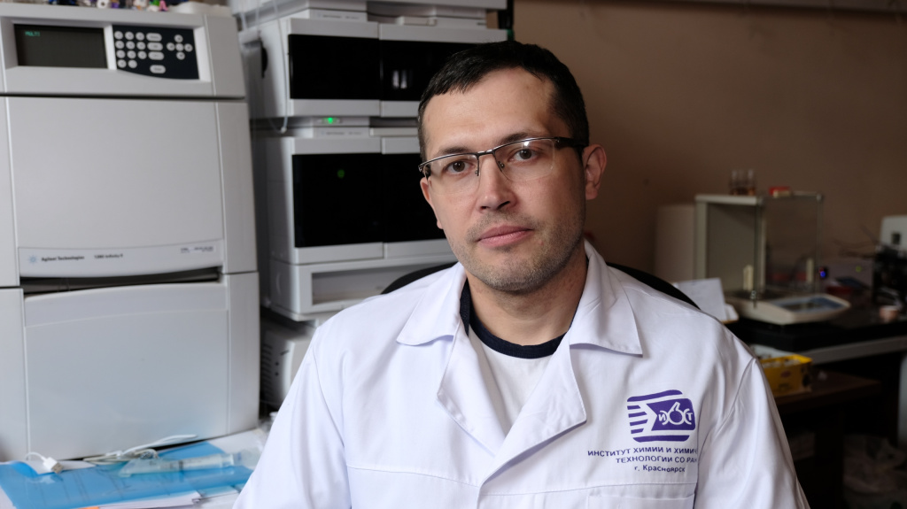 Маляр Юрий старший научный сотрудник Института химии и химической технологии СО РАН.jpg
